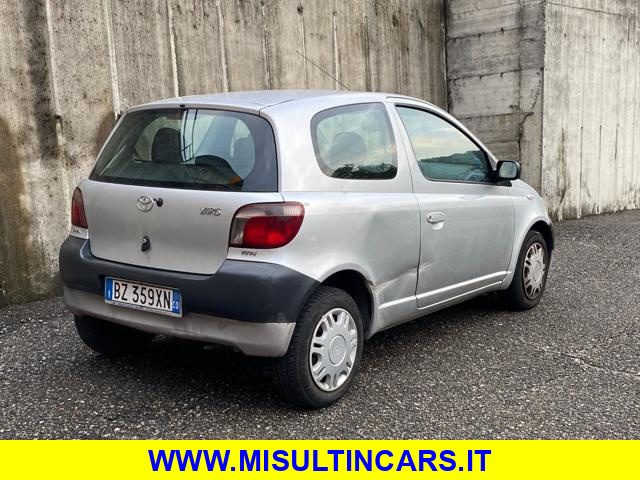 TOYOTA Yaris usata 7
