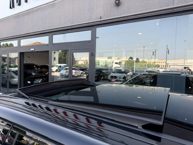 LAND ROVER Range Rover Sport usata, con Sistema di navigazione