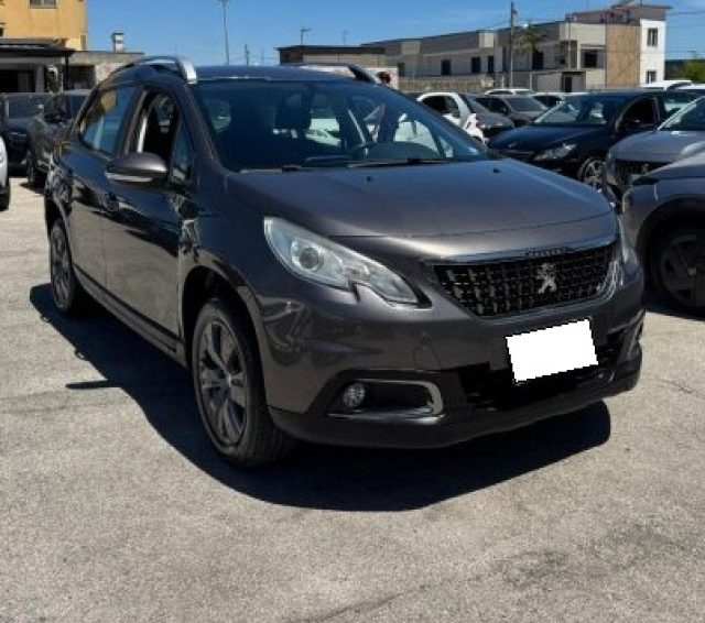 PEUGEOT 2008 usata, con Airbag