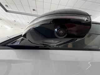 MERCEDES-BENZ E 220 usata, con Volante in pelle