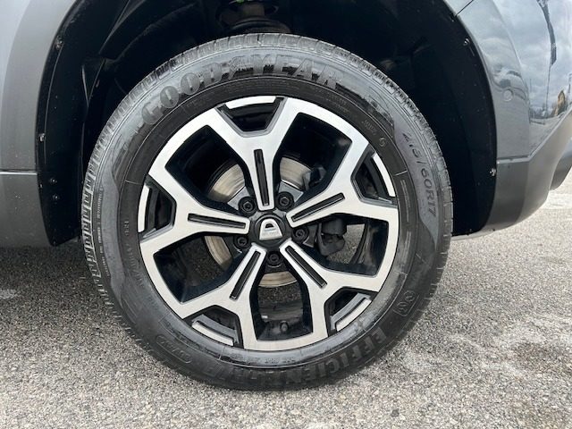 DACIA Duster usata, con USB