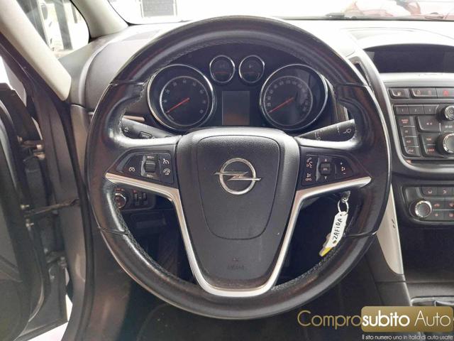 OPEL Zafira Tourer usata, con Airbag testa