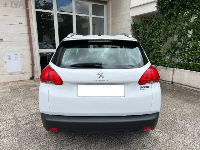 PEUGEOT 2008 usata 9