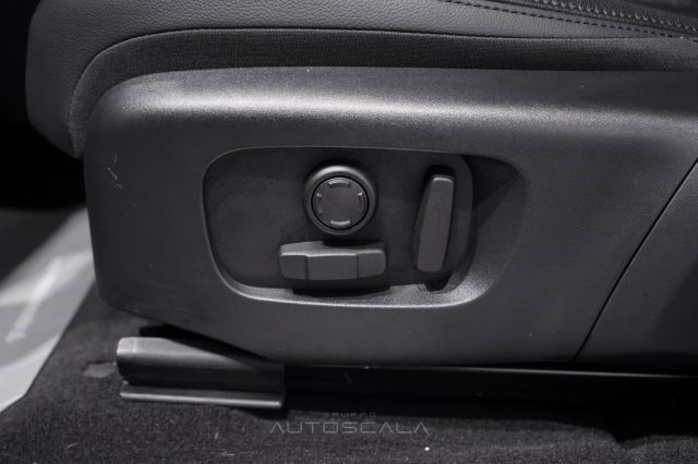 LAND ROVER Range Rover Evoque usata, con Cruise Control