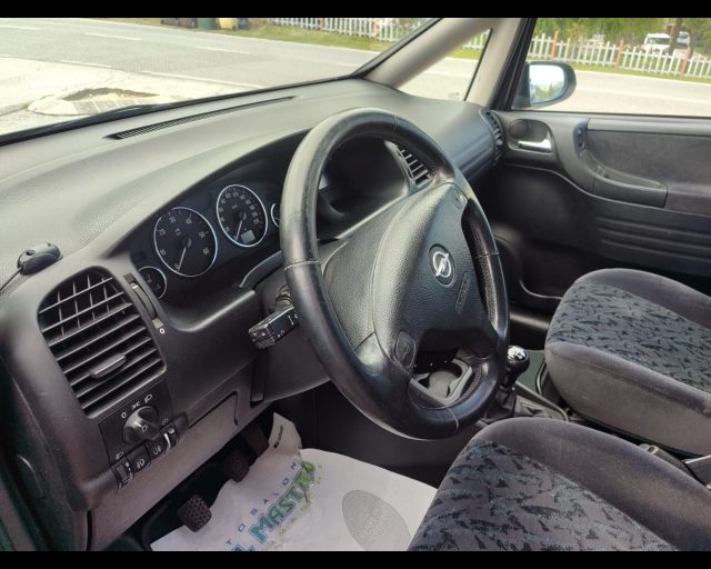 OPEL Zafira usata, con Fendinebbia