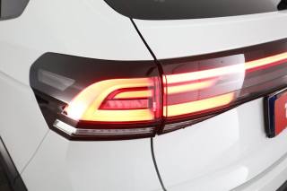 VOLKSWAGEN Taigo usata 9