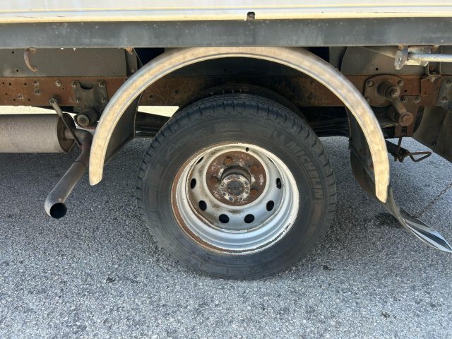 NISSAN Cabstar usata 12