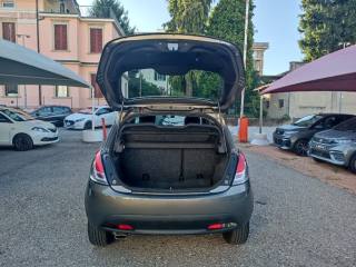 LANCIA Ypsilon usata, con ESP