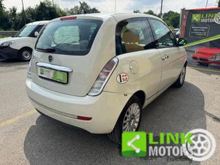 LANCIA Ypsilon usata, con Autoradio