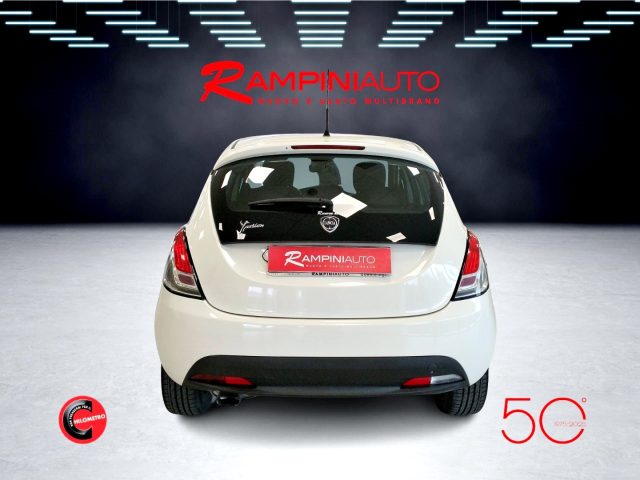 LANCIA Ypsilon usata, con Fendinebbia