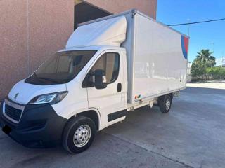 PEUGEOT Boxer usata, con Airbag