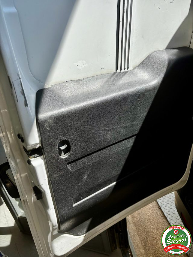 FIAT Doblo usata, con USB