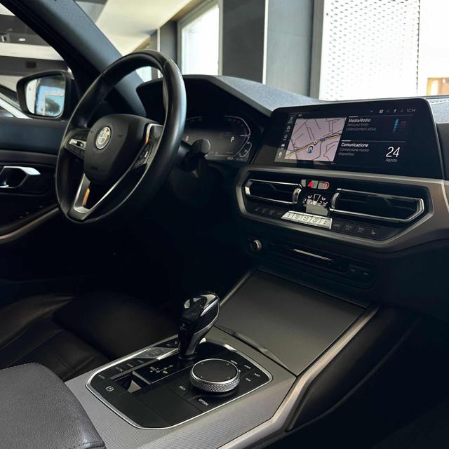 BMW 330 usata, con Boardcomputer