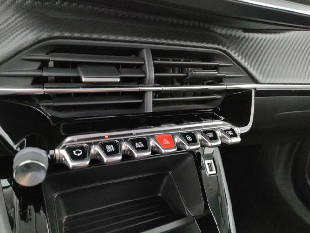 PEUGEOT 2008 usata, con Park Distance Control