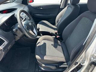 HYUNDAI i20 usata, con Climatizzatore