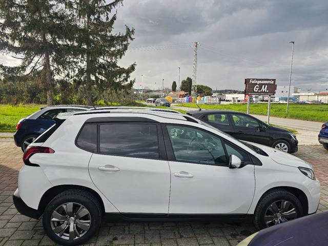 PEUGEOT 2008 usata, con Autoradio