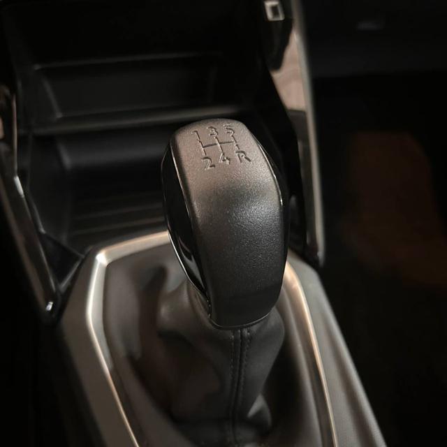 PEUGEOT 208 usata, con Fari LED