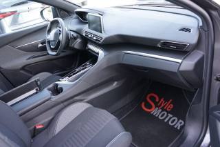 PEUGEOT 3008 usata, con Chiusura centralizzata
