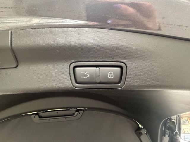 ALFA ROMEO Stelvio usata, con Specchietti laterali elettrici