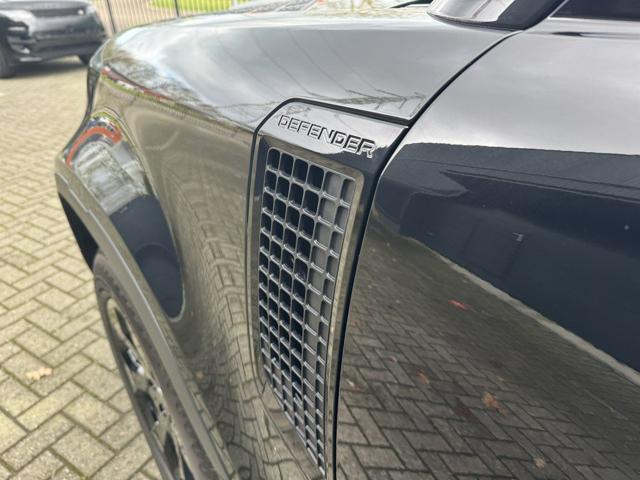 LAND ROVER Defender usata, con Controllo trazione