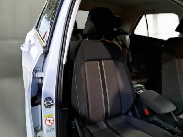 VOLKSWAGEN T-Roc usata, con Fendinebbia