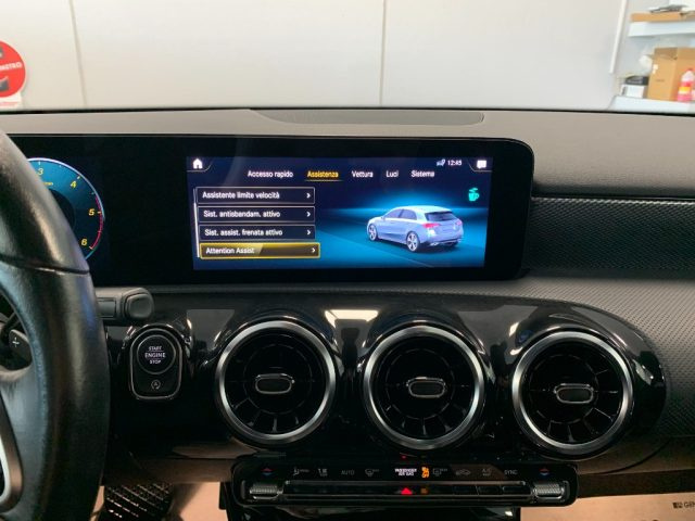 MERCEDES-BENZ A 180 usata, con Touch screen