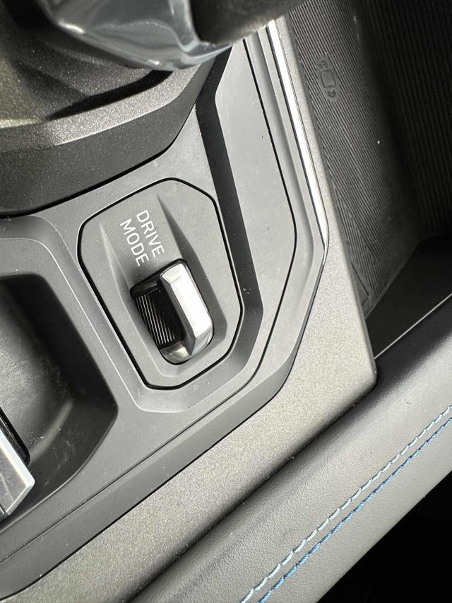LYNK & CO 01 usata, con Luci diurne LED