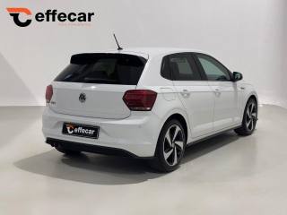 VOLKSWAGEN Polo usata, con Autoradio