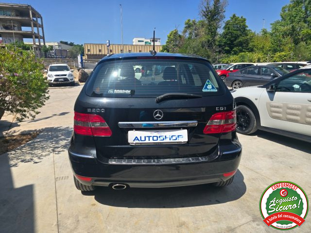 MERCEDES-BENZ B 200 usata, con Climatizzatore