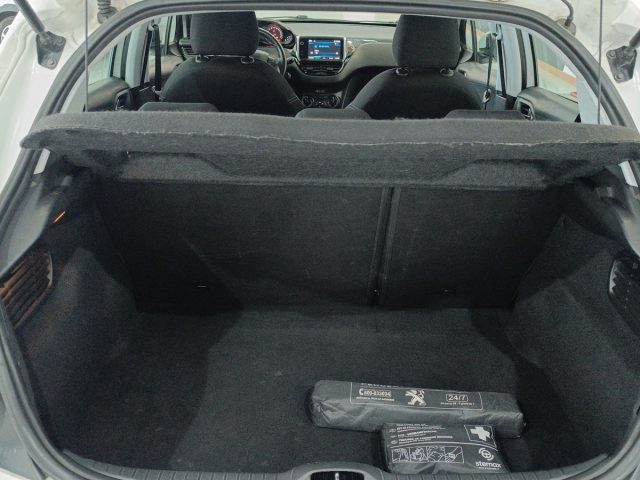 PEUGEOT 208 usata, con Fendinebbia