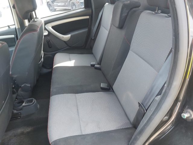 DACIA Duster usata 8