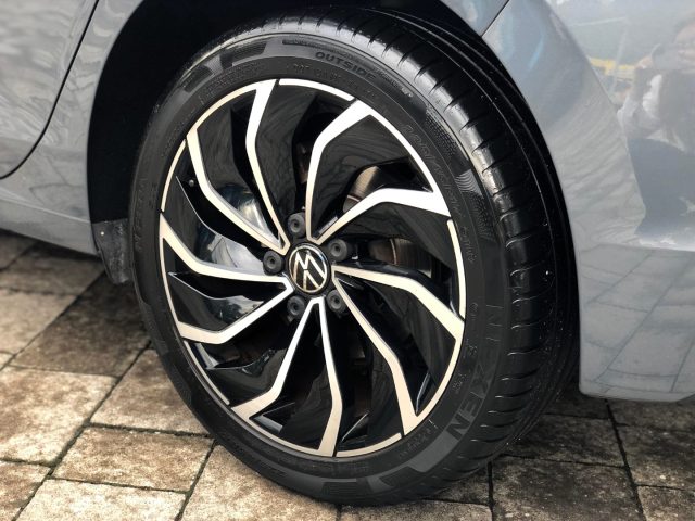 VOLKSWAGEN Golf usata, con Frenata d