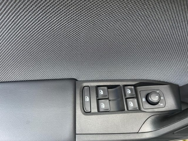 SEAT Leon usata, con Fari LED