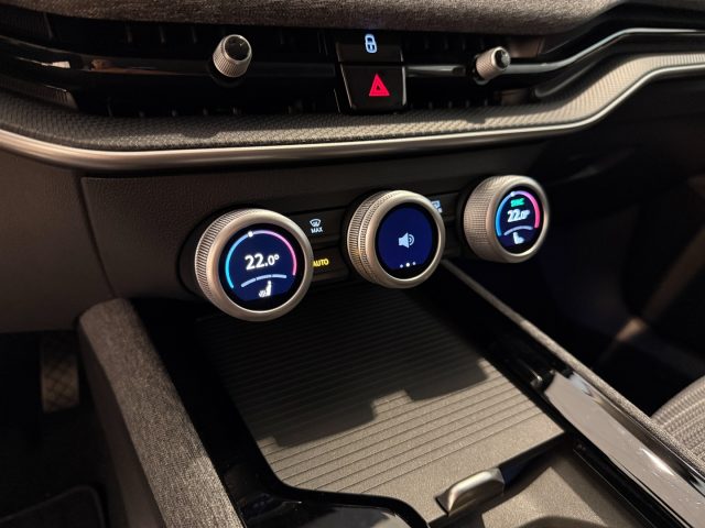 SKODA Superb usata, con Park Distance Control