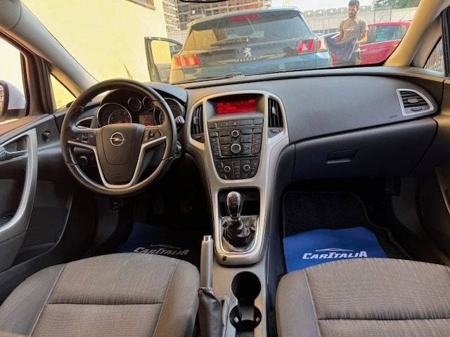 OPEL Astra usata, con Chiusura centralizzata
