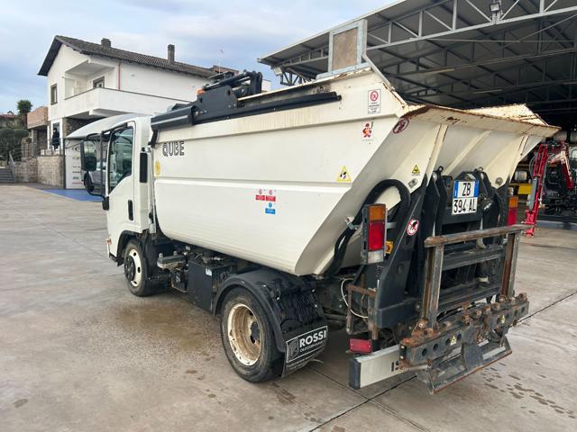 ISUZU M21 usata, con Alzacristalli elettrici