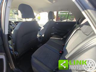 VOLKSWAGEN T-Roc usata, con Hill holder