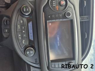 TOYOTA Yaris usata, con Luci diurne