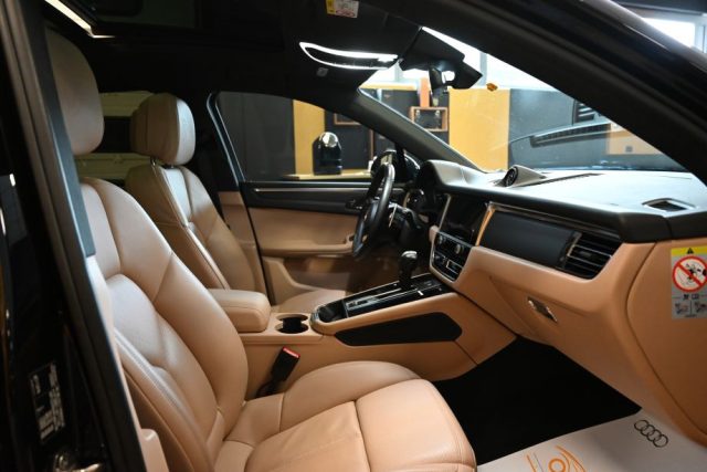 PORSCHE Macan usata 28