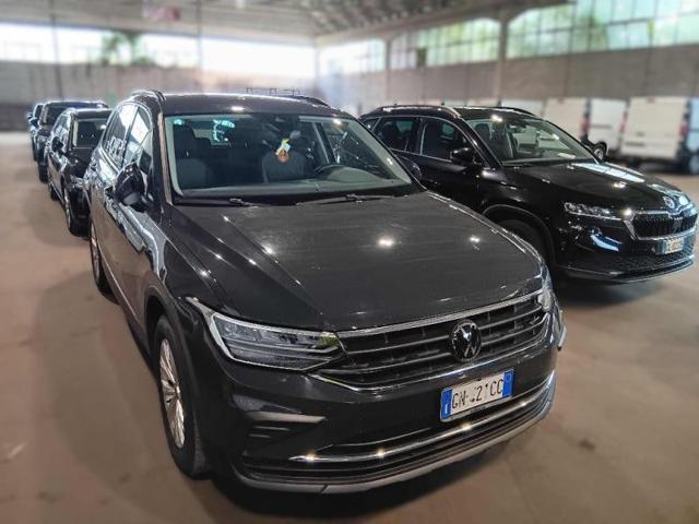 VOLKSWAGEN Tiguan usata, con Airbag