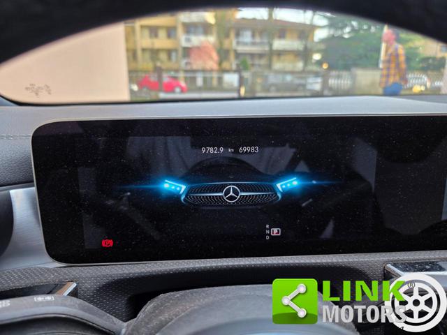 MERCEDES-BENZ CLA 220 usata, con Tettuccio apribile