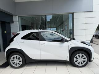 TOYOTA Aygo X usata 1