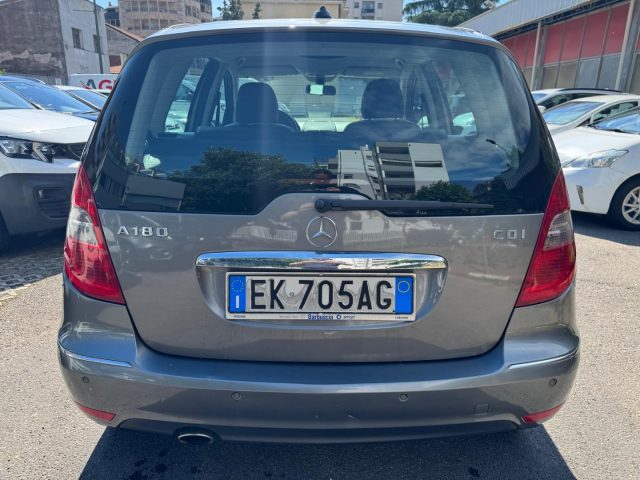 MERCEDES-BENZ A 180 usata, con Autoradio