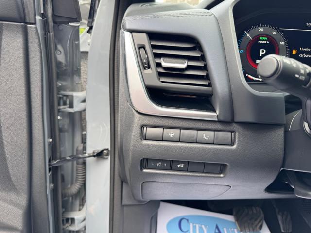 NISSAN Qashqai usata, con Controllo automatico clima