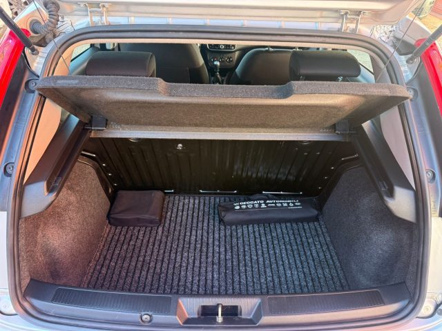 FIAT Punto usata 11