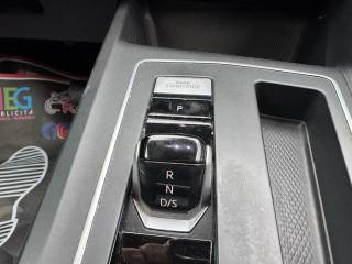 VOLKSWAGEN Golf usata, con Controllo automatico clima