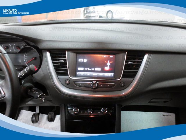 OPEL Grandland X usata, con Autoradio