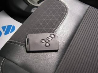 RENAULT Koleos usata, con Airbag testa
