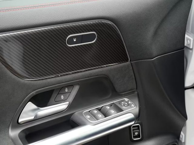 MERCEDES-BENZ GLA 200 usata, con Controllo trazione
