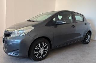 TOYOTA Yaris usata 1